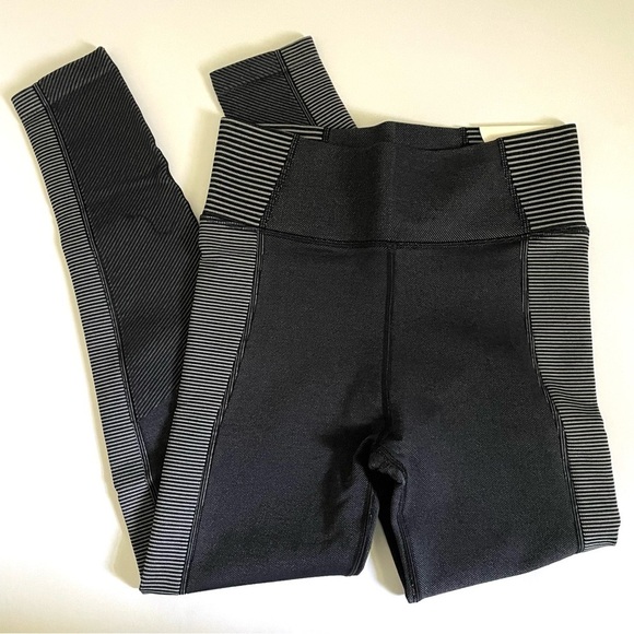 New Offline 7/8 Legging Seamless Two Tone Black Stripe - Picture 12 of 12